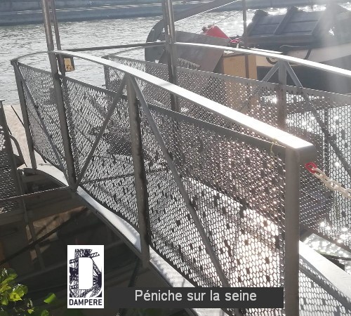 Peniche sur la seine MOSAIQUE ERGOT 6